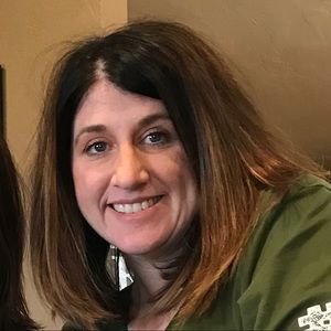 Meet your Posher, Lori